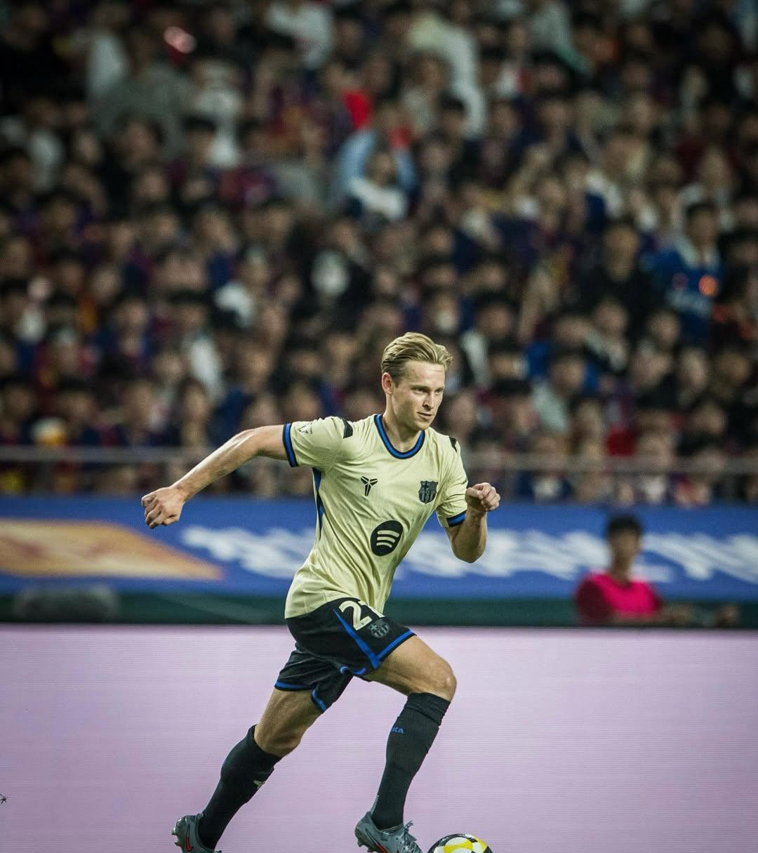 电竞赛事-德国杯转会期再迎强敌；瓦伦西亚门线救险；主帅态度：引发热议；赛季目标并未改变的简单介绍